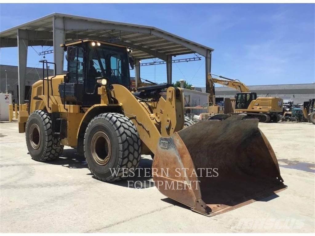 CAT 950M Iekrāvēji uz riteņiem