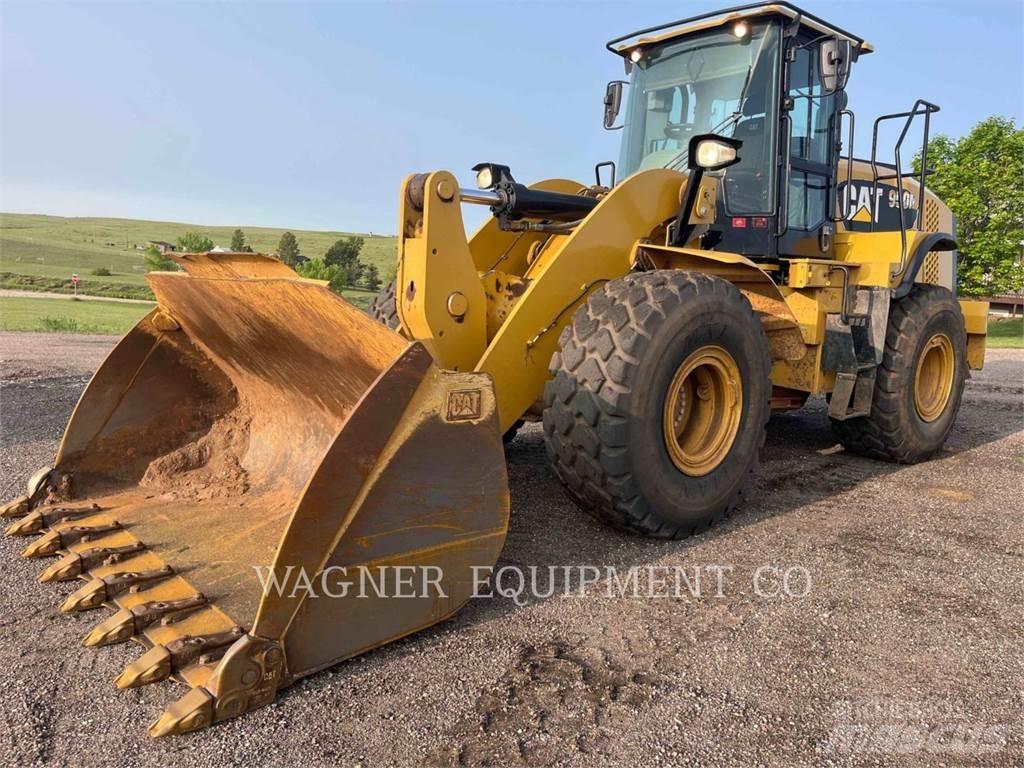 CAT 950M Iekrāvēji uz riteņiem
