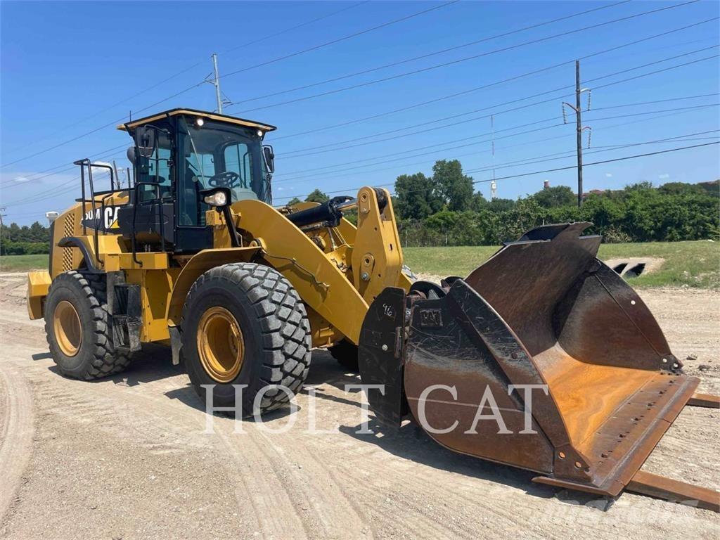 CAT 950M Iekrāvēji uz riteņiem