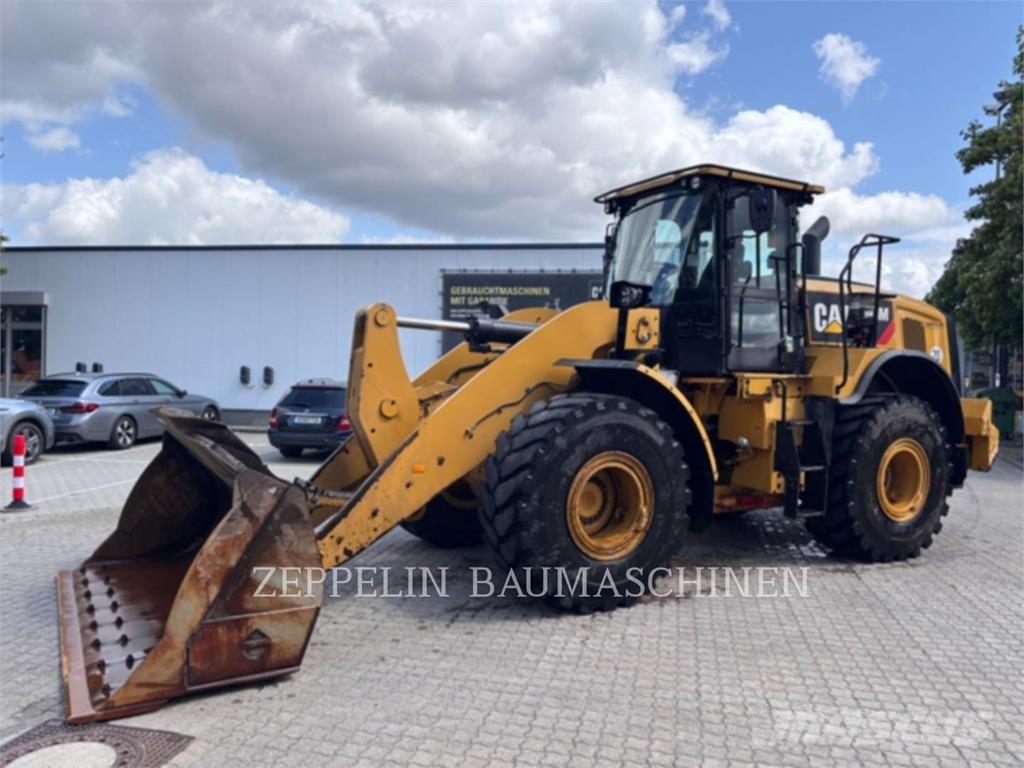 CAT 950M Iekrāvēji uz riteņiem
