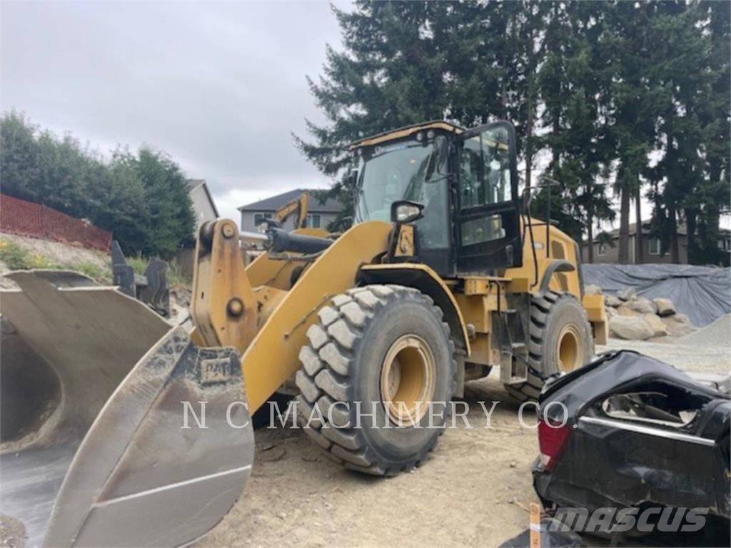 CAT 950M Iekrāvēji uz riteņiem