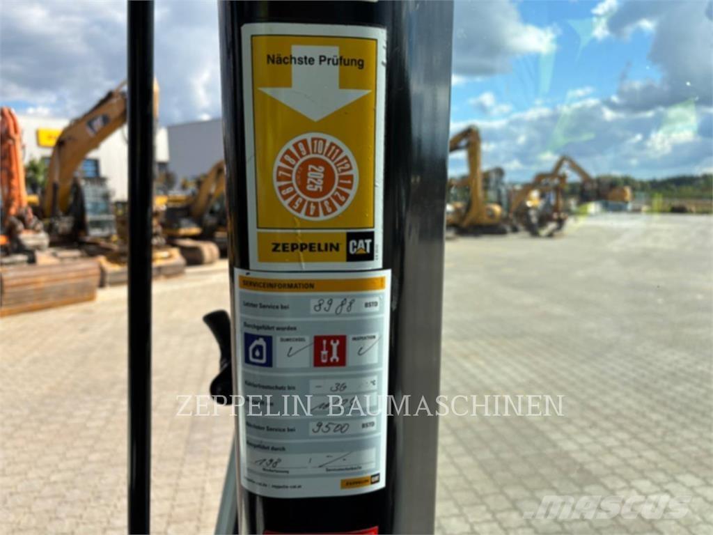 CAT 950M Iekrāvēji uz riteņiem