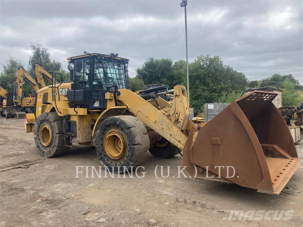 CAT 950M Iekrāvēji uz riteņiem