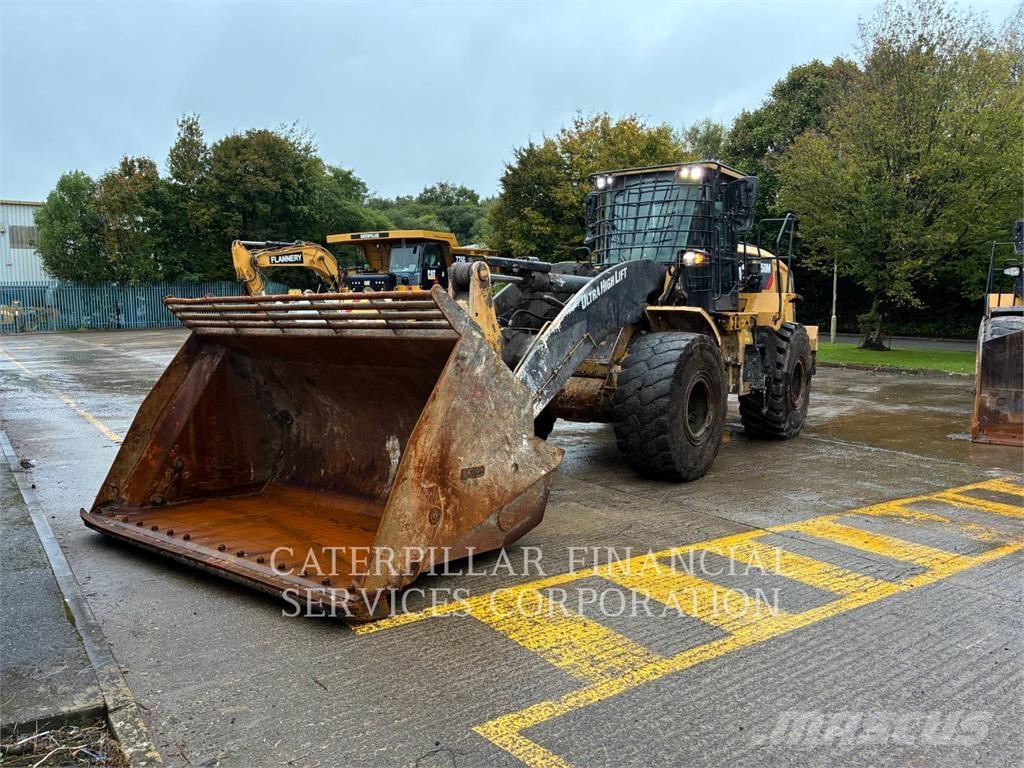 CAT 950M Iekrāvēji uz riteņiem