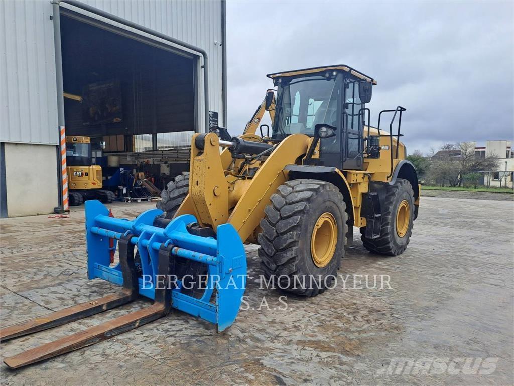 CAT 950M Iekrāvēji uz riteņiem