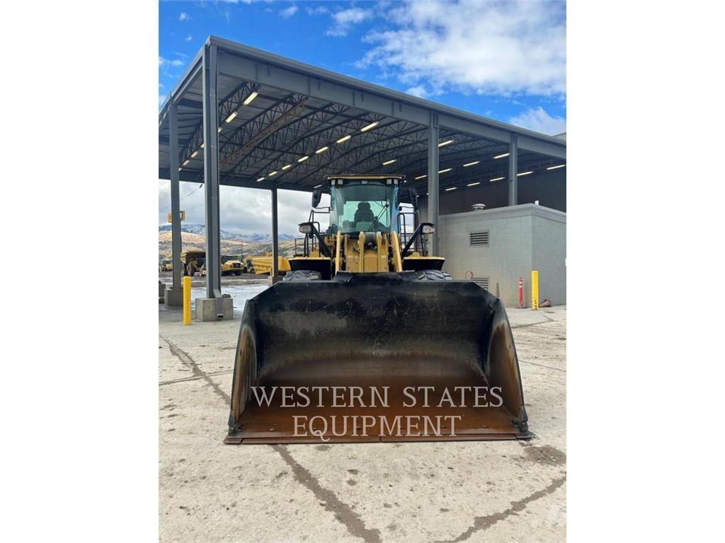 CAT 950M Iekrāvēji uz riteņiem