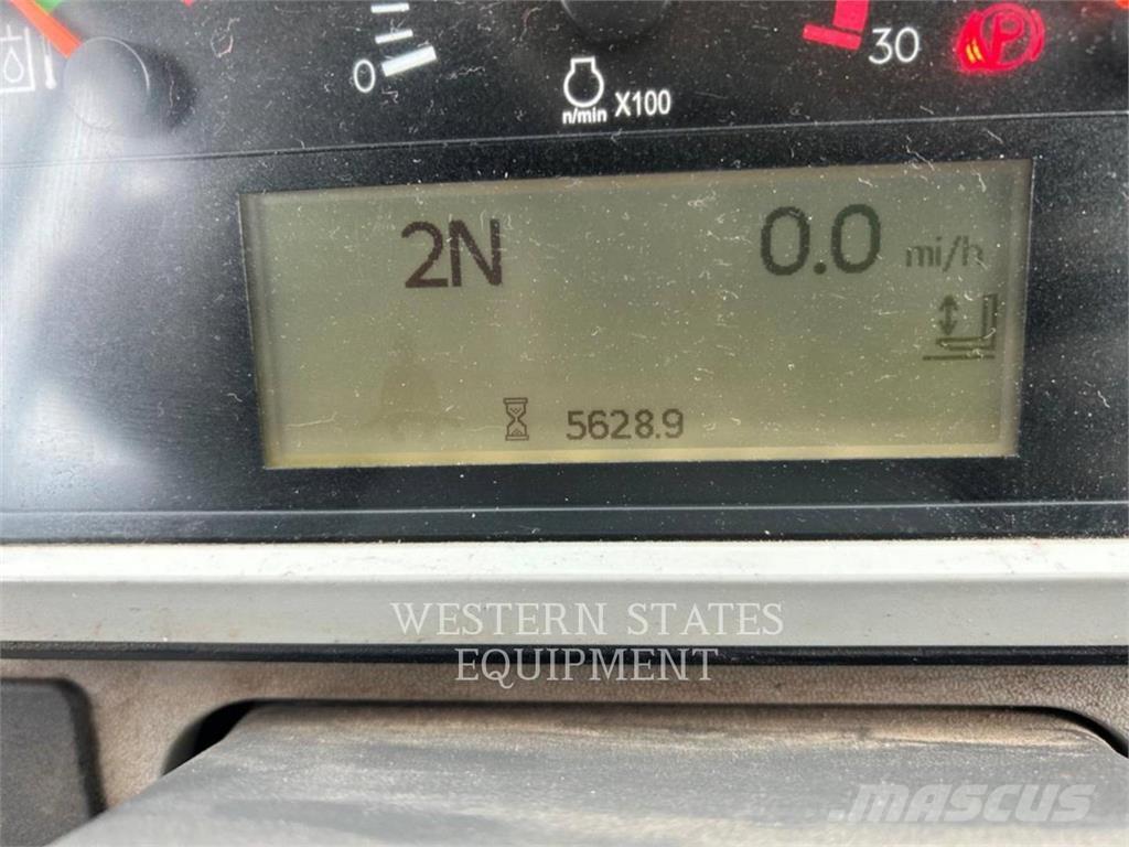 CAT 950M Iekrāvēji uz riteņiem