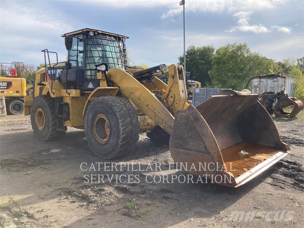 CAT 950M Iekrāvēji uz riteņiem