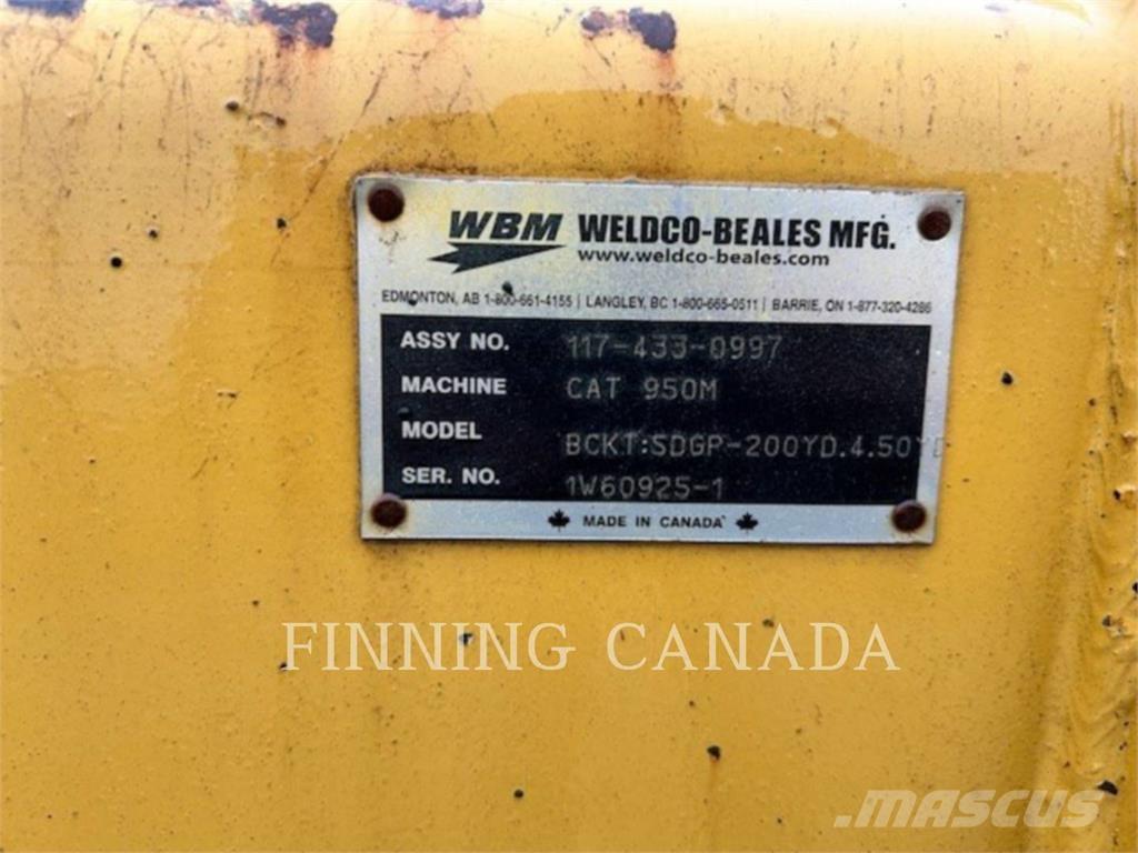 CAT 950M Iekrāvēji uz riteņiem