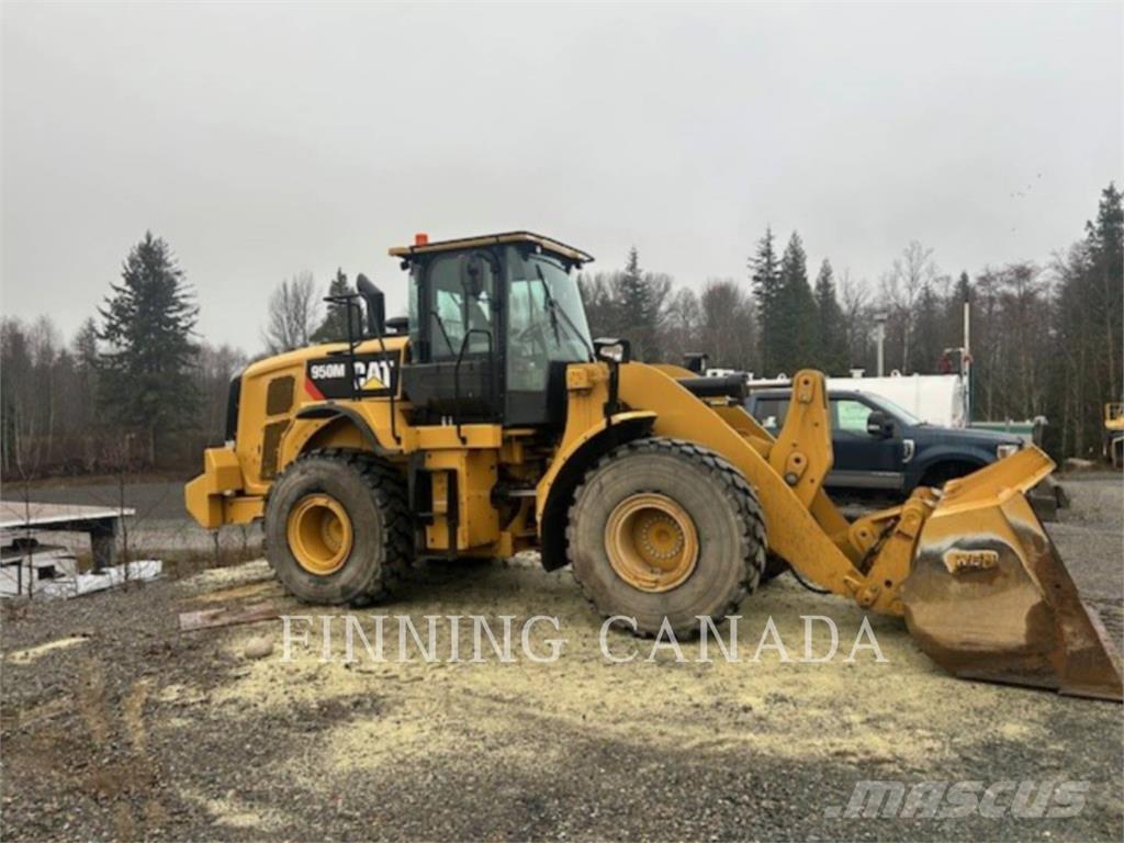 CAT 950M Iekrāvēji uz riteņiem