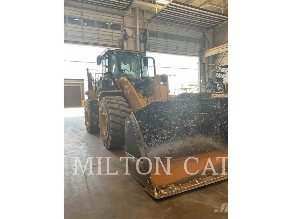 CAT 950M 3V Iekrāvēji uz riteņiem