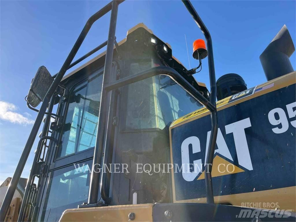 CAT 950M FC Iekrāvēji uz riteņiem