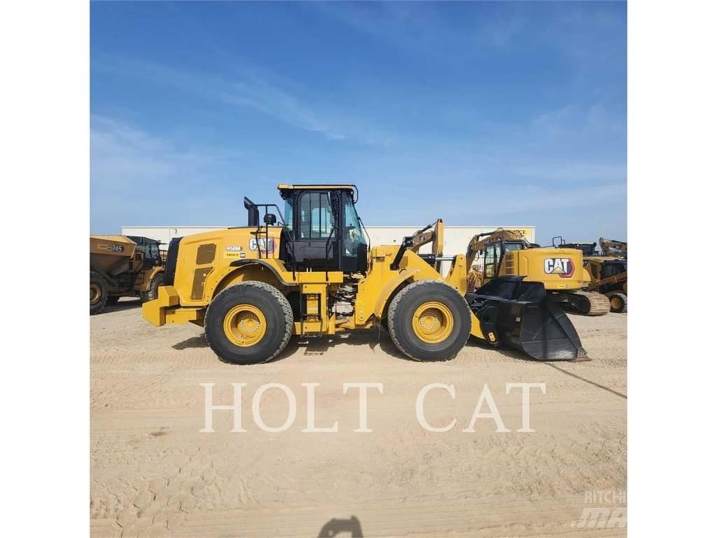 CAT 950M QC Iekrāvēji uz riteņiem