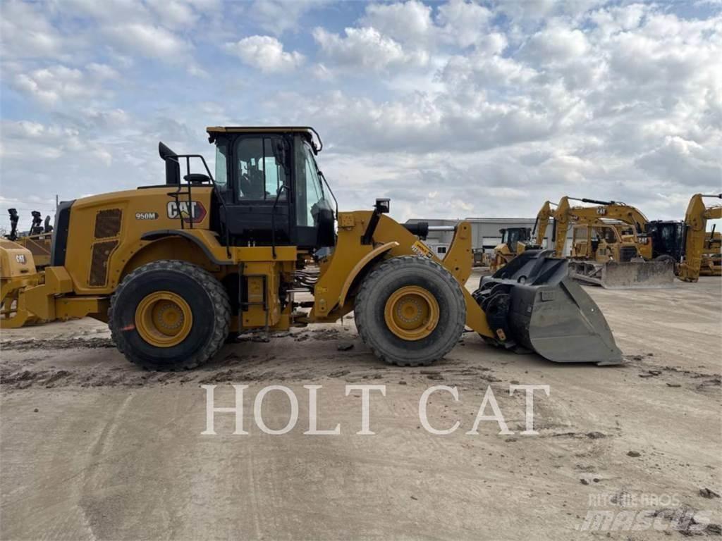 CAT 950M QC Iekrāvēji uz riteņiem