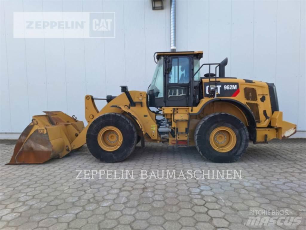 CAT 962M Iekrāvēji uz riteņiem