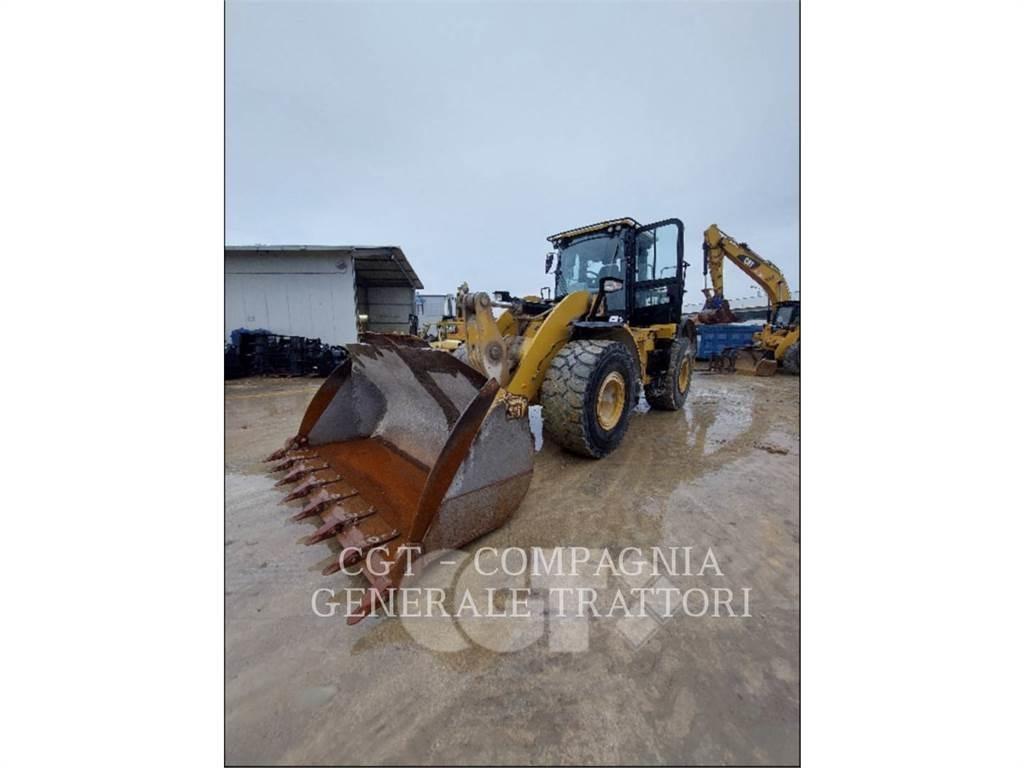 CAT 962M Iekrāvēji uz riteņiem