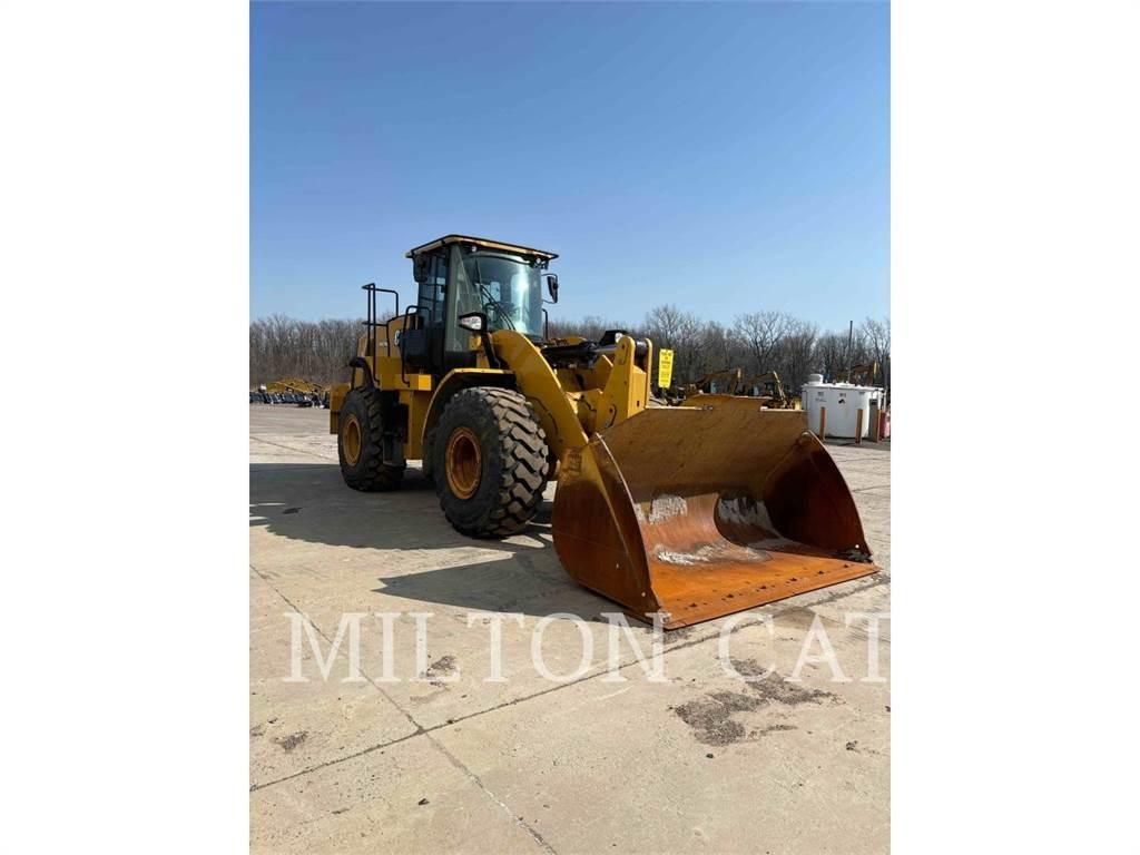 CAT 962M Iekrāvēji uz riteņiem