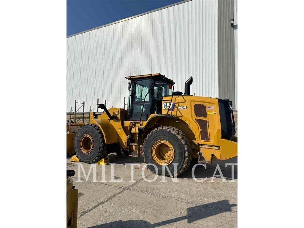CAT 962M Iekrāvēji uz riteņiem