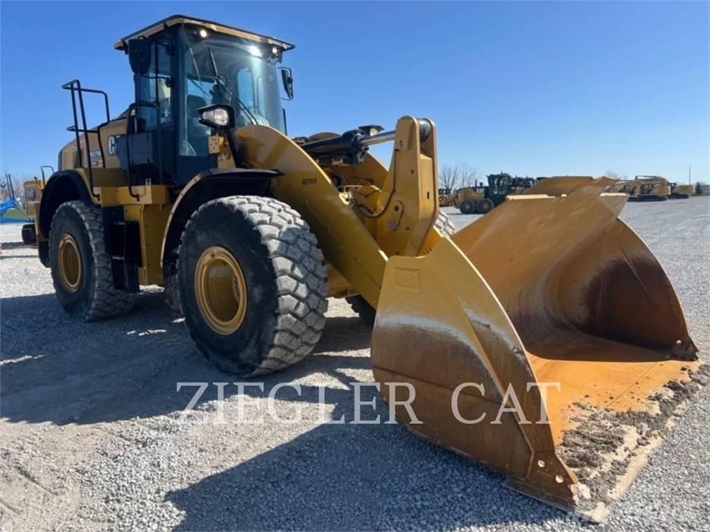 CAT 962M Iekrāvēji uz riteņiem