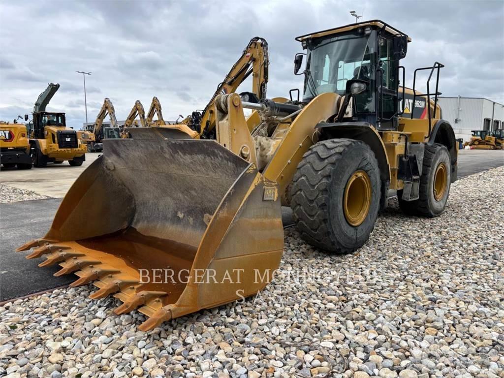 CAT 962M Iekrāvēji uz riteņiem