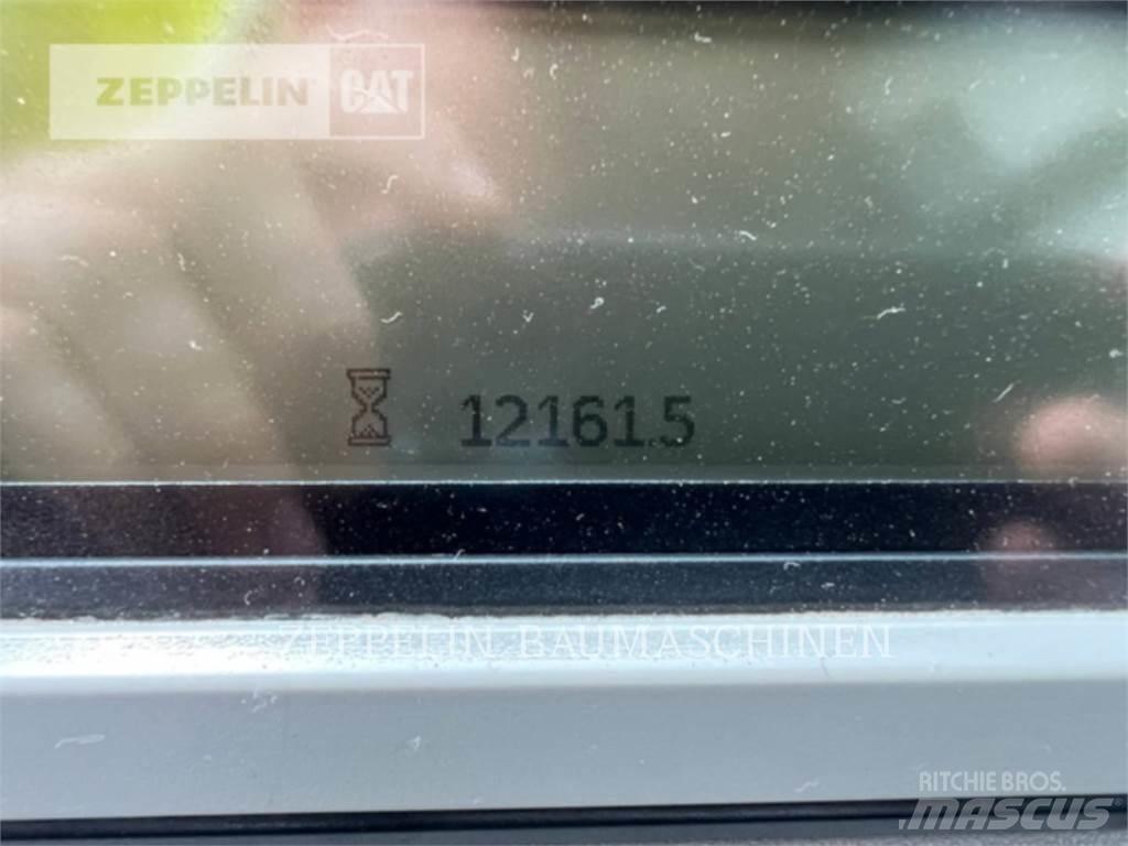 CAT 962M Iekrāvēji uz riteņiem
