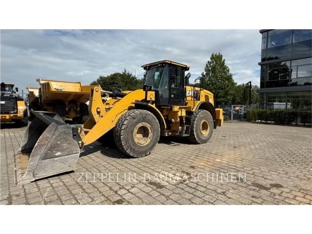 CAT 962M Iekrāvēji uz riteņiem
