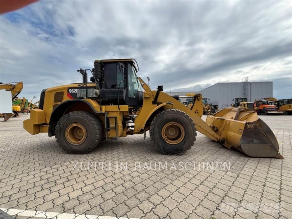 CAT 962M Iekrāvēji uz riteņiem