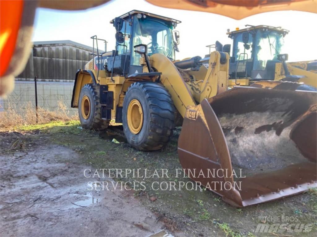 CAT 962M Iekrāvēji uz riteņiem