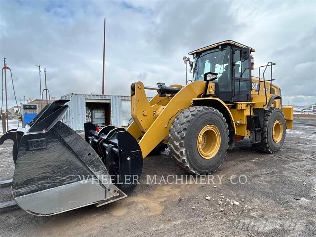 CAT 962M QC 3V Iekrāvēji uz riteņiem