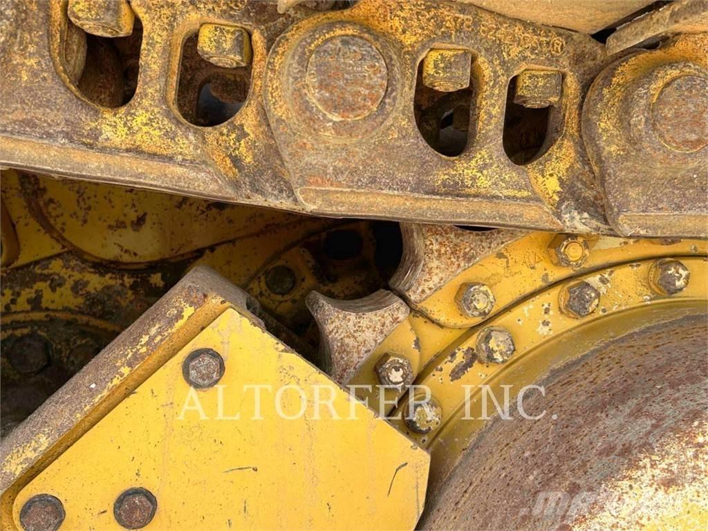 CAT 963-12 Iekrāvēji uz riteņiem