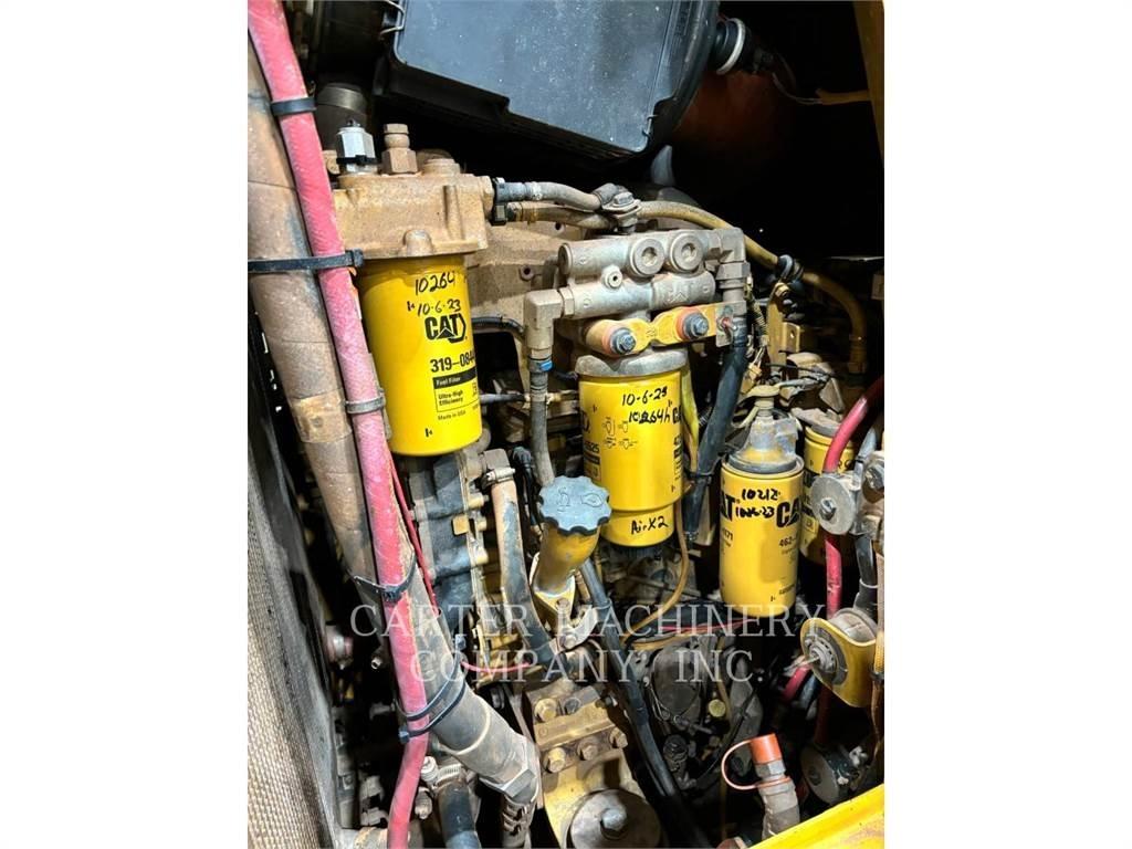 CAT 963D WASTE Kāpurķēžu iekrāvēji