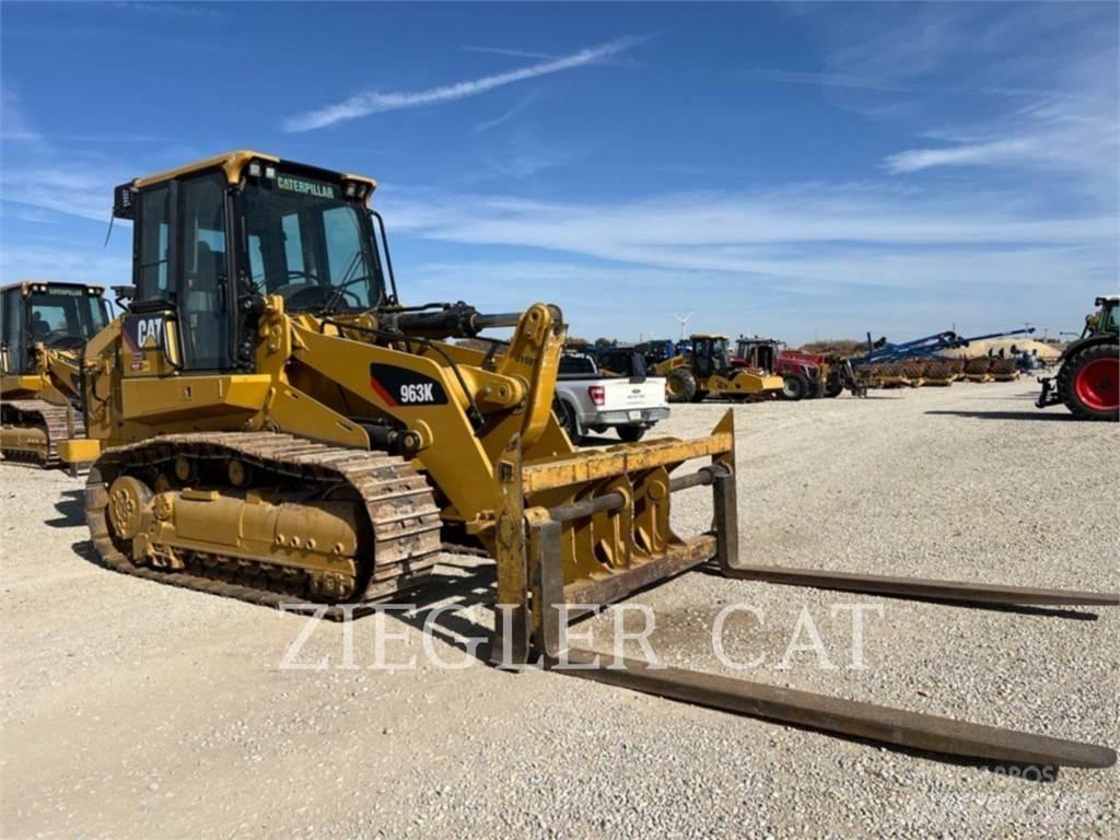 CAT 963K Kāpurķēžu iekrāvēji