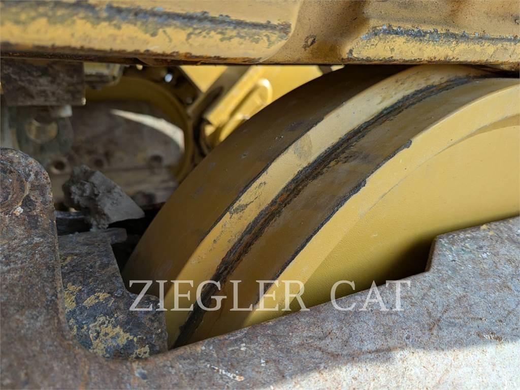 CAT 963K Kāpurķēžu iekrāvēji