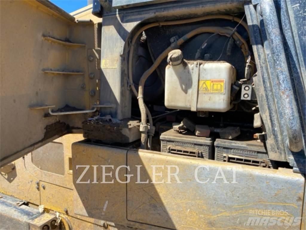 CAT 963K Kāpurķēžu iekrāvēji