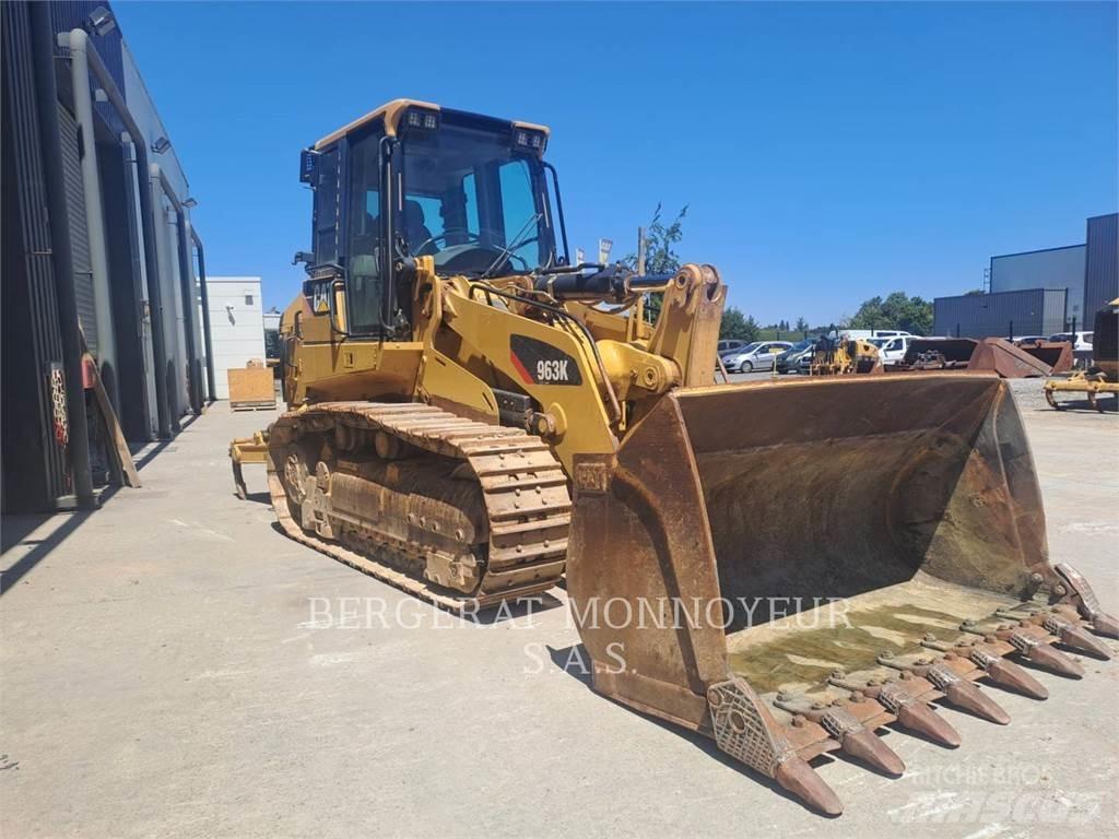 CAT 963K Kāpurķēžu iekrāvēji