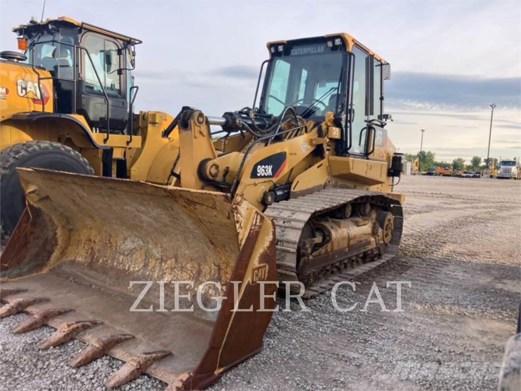 CAT 963K Kāpurķēžu iekrāvēji