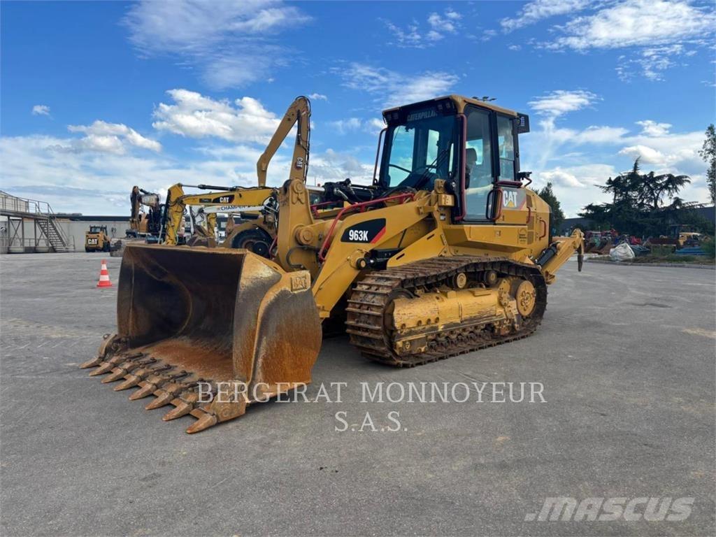 CAT 963K Kāpurķēžu iekrāvēji
