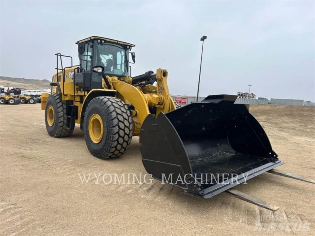 CAT 966 Iekrāvēji uz riteņiem