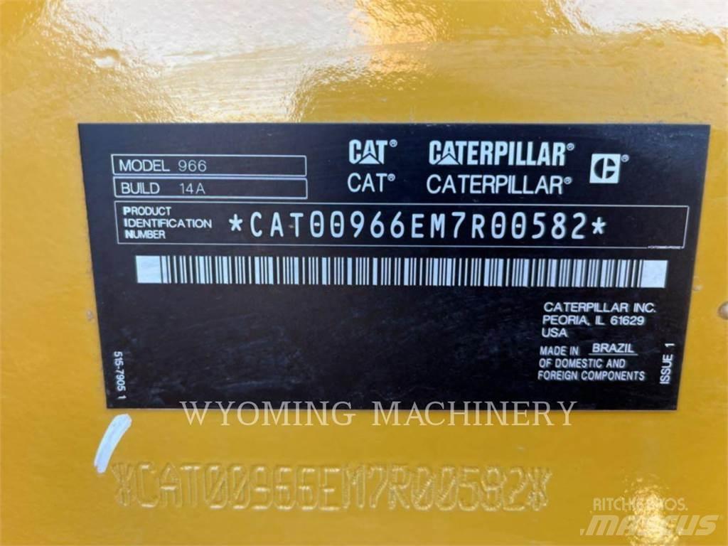 CAT 966 Iekrāvēji uz riteņiem