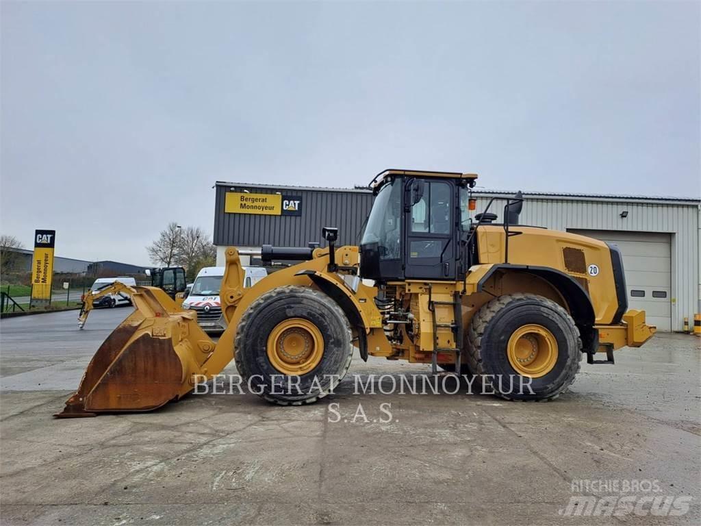 CAT 966 Iekrāvēji uz riteņiem