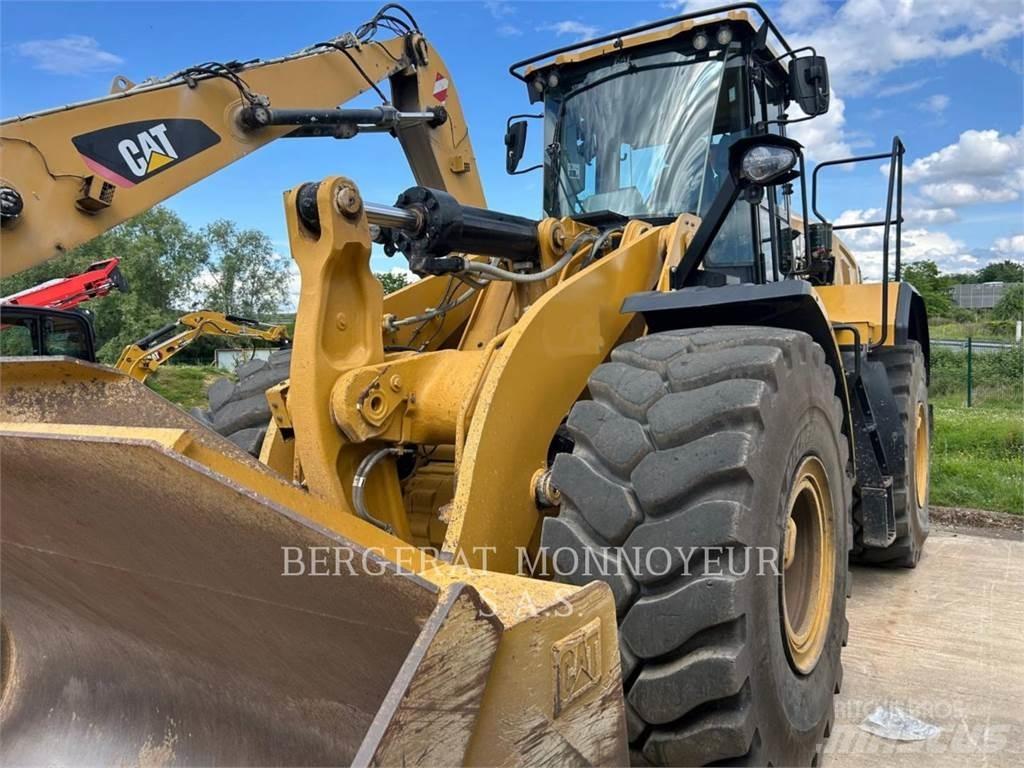 CAT 966 Iekrāvēji uz riteņiem