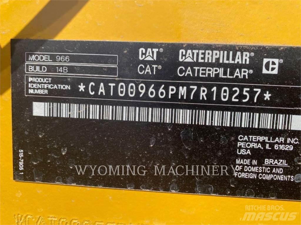 CAT 966 Iekrāvēji uz riteņiem