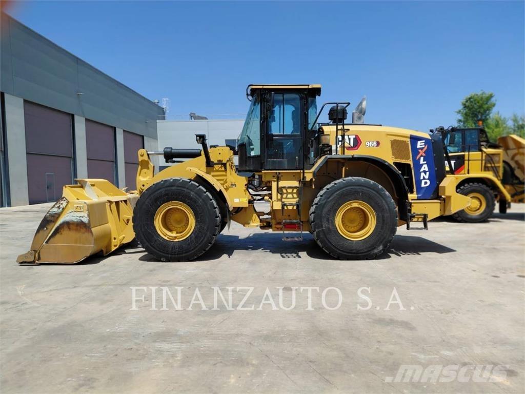 CAT 966 Iekrāvēji uz riteņiem