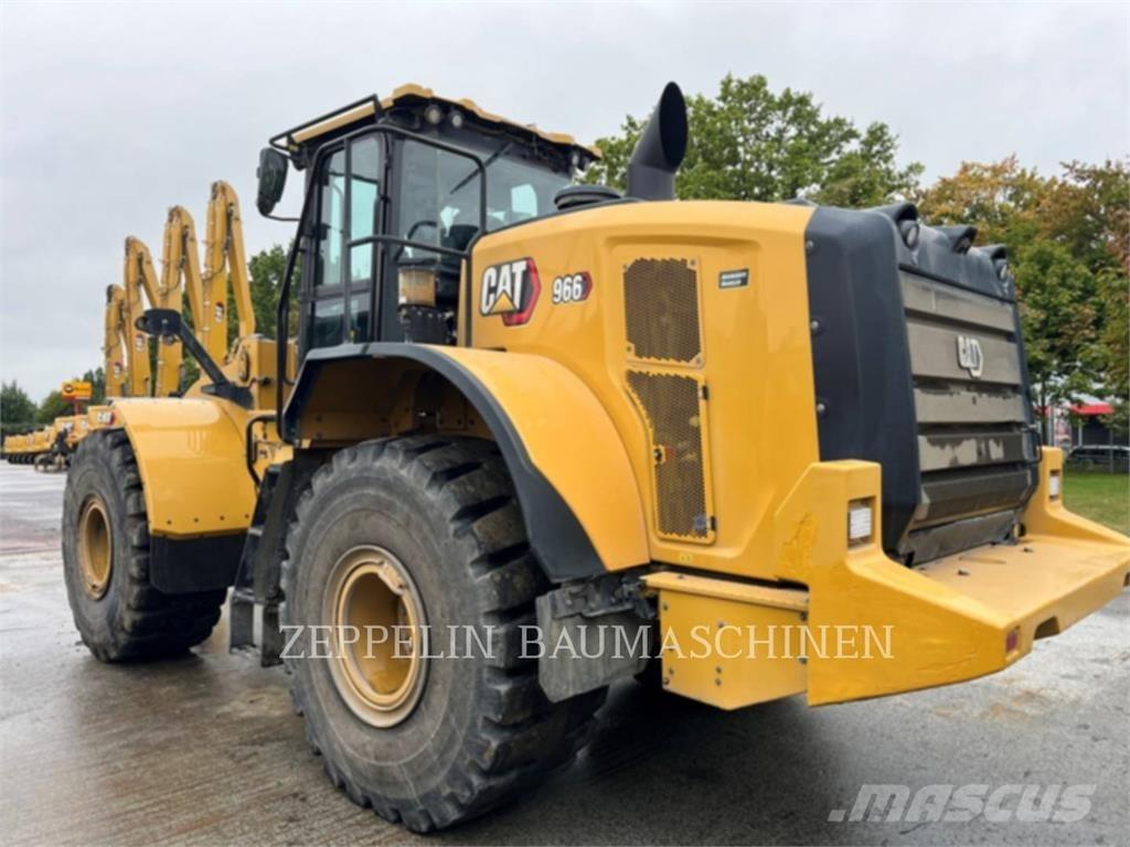 CAT 966 Iekrāvēji uz riteņiem