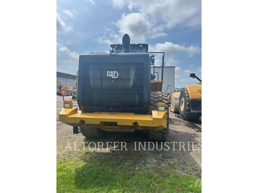 CAT 966-01GC Iekrāvēji uz riteņiem