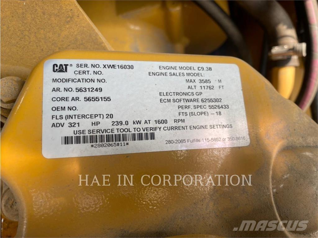CAT 966-14 Iekrāvēji uz riteņiem