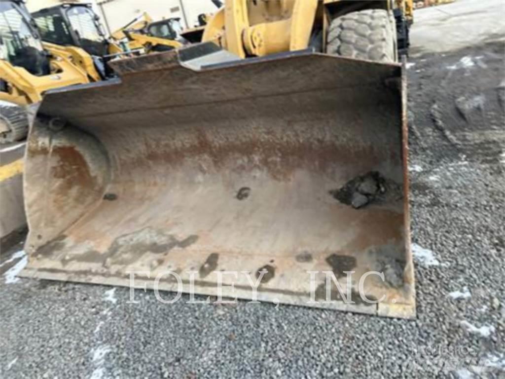 CAT 966-14XE Iekrāvēji uz riteņiem