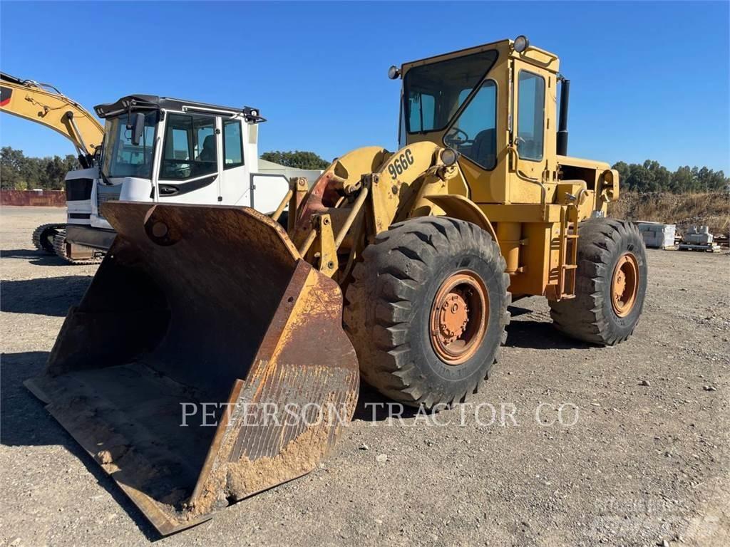 CAT 966C Iekrāvēji uz riteņiem