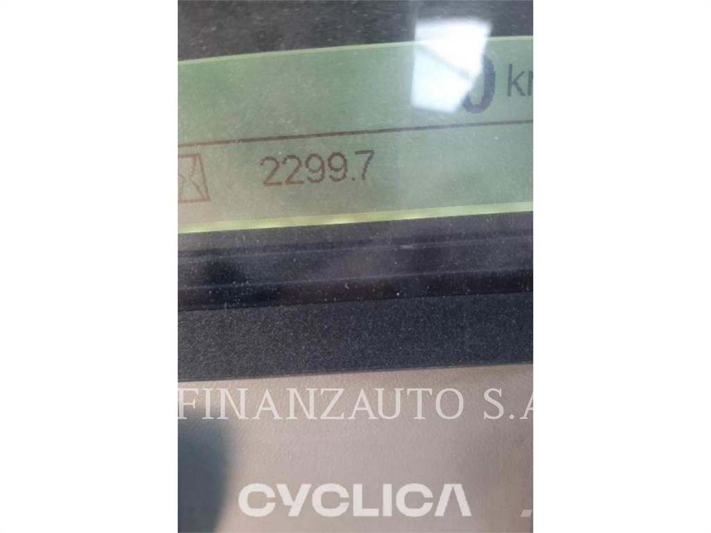 CAT 966GC 01B Iekrāvēji uz riteņiem