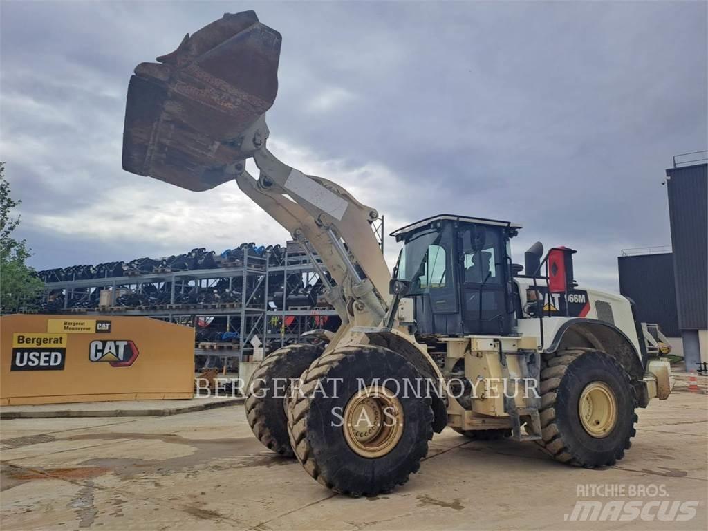 CAT 966M Iekrāvēji uz riteņiem